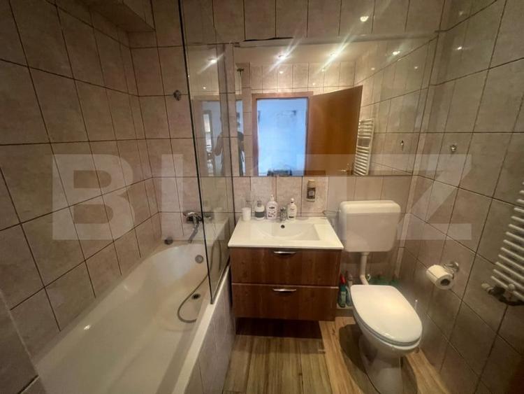 Apartament cu 3 camere decomandat, mobilat în Ultracentral
