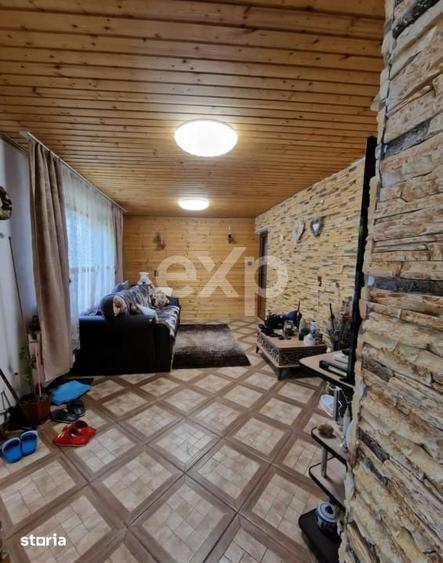 Casă cu 4 camere cu Teren 1600 Mp în Sălcioara
