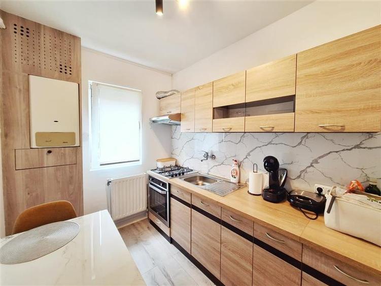 Apartament cu 2 camere nedecomandat în Central