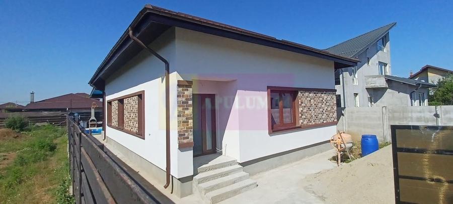 Casă cu 4 camere cu Teren 440 Mp în Central