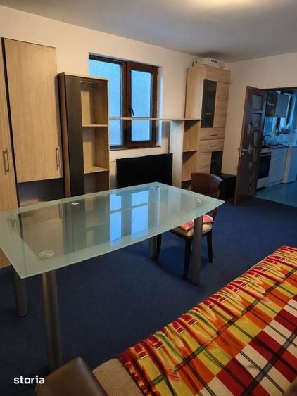 Casă cu 3 camere cu Teren 400 Mp în Central