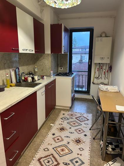 Apartament cu 2 camere decomandat, mobilat în Colentina
