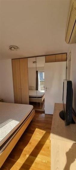 Apartament cu 3 camere decomandat în Aviatorilor