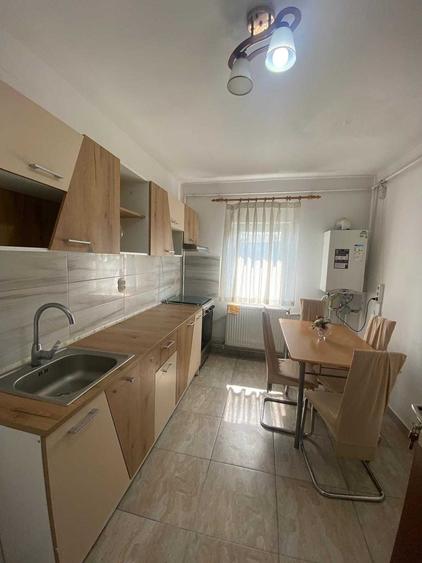 Apartament cu 2 camere semidecomandat în Gară