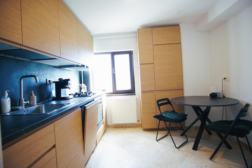 Apartament cu 2 camere semidecomandat în Vitan Mall