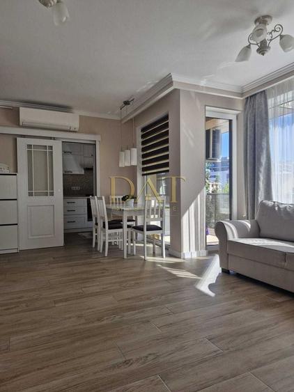 Apartament cu 2 camere semidecomandat în Bună Ziua