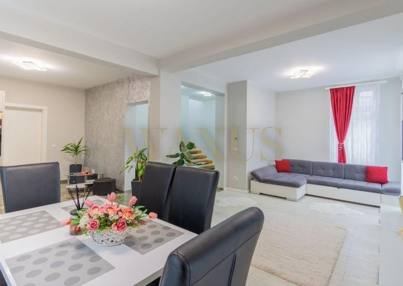 Duplex cu 4 camere cu Canalizare în Florești