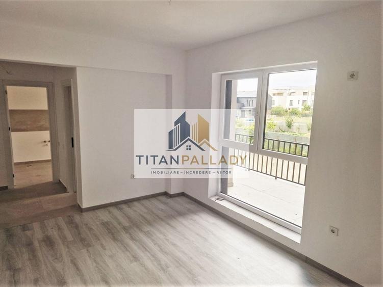 Garsonieră decomandată în Titan