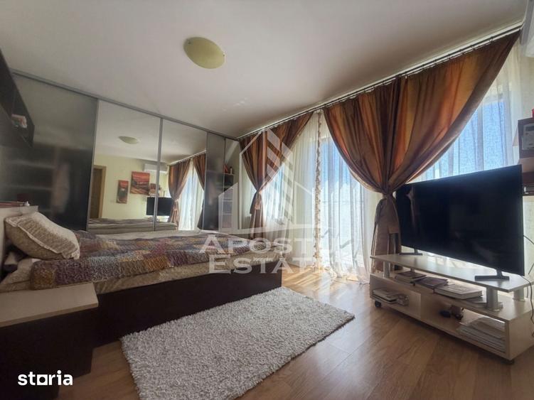 Casă cu 5 camere cu Teren 426 Mp în Sânandrei