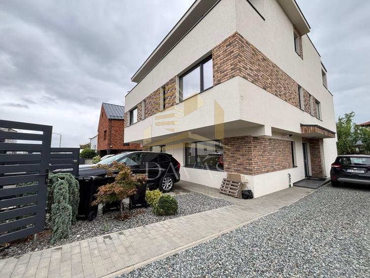 Casă individuală cu 5 camere cu Canalizare în Bună Ziua