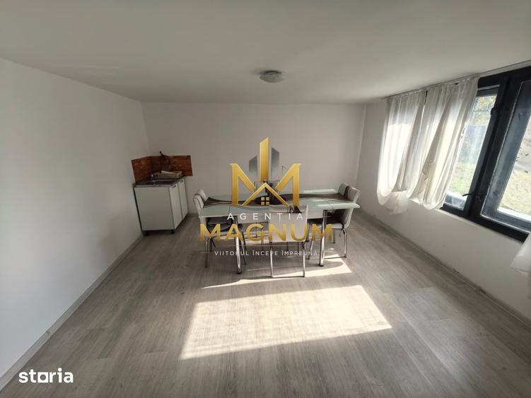 Casă cu 4 camere cu Teren 1143 Mp în Șișești