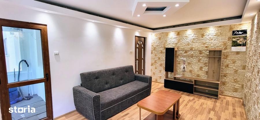 Apartament cu 3 camere decomandat în Sălăjan
