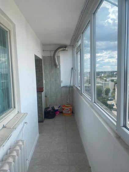 Apartament cu 2 camere decomandat în Km 4-5