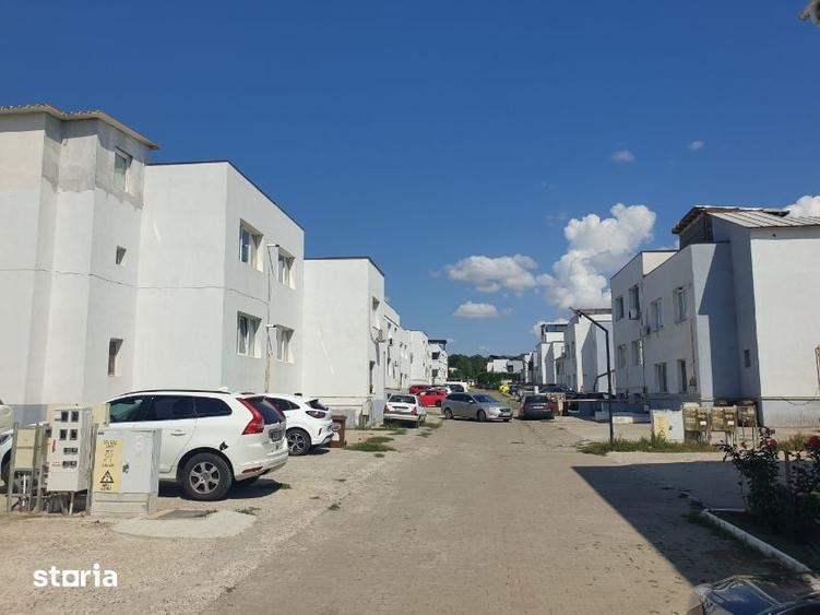 Spațiu comercial, de 77 mp, în Rediu