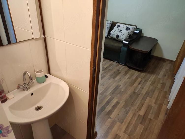 Garsonieră decomandată în Gruia