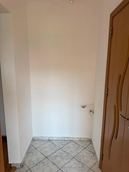 Apartament cu 2 camere semidecomandat în Pantelimon