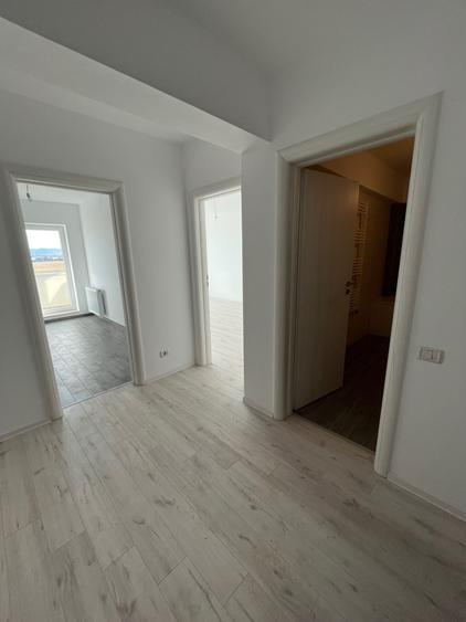 Garsonieră decomandată în Noua