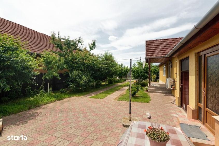 Casă cu 3 camere cu Teren 700 Mp în Central