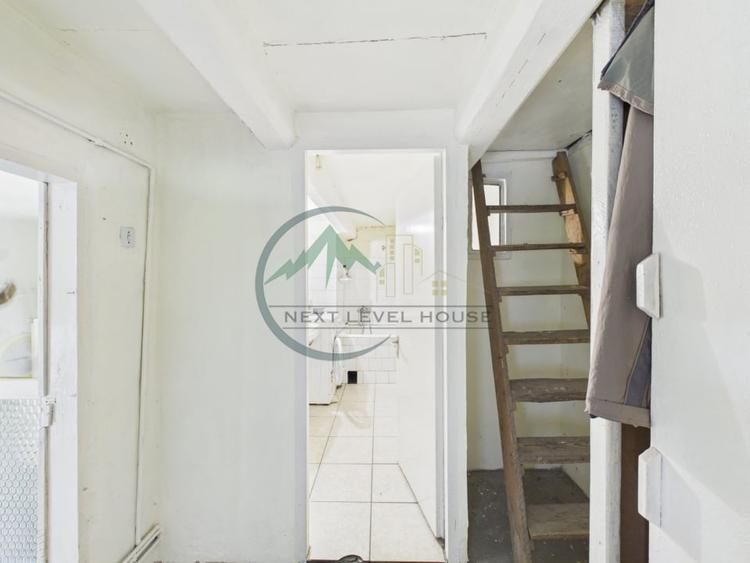 Casă individuală cu 7 camere cu Canalizare în Prejmer