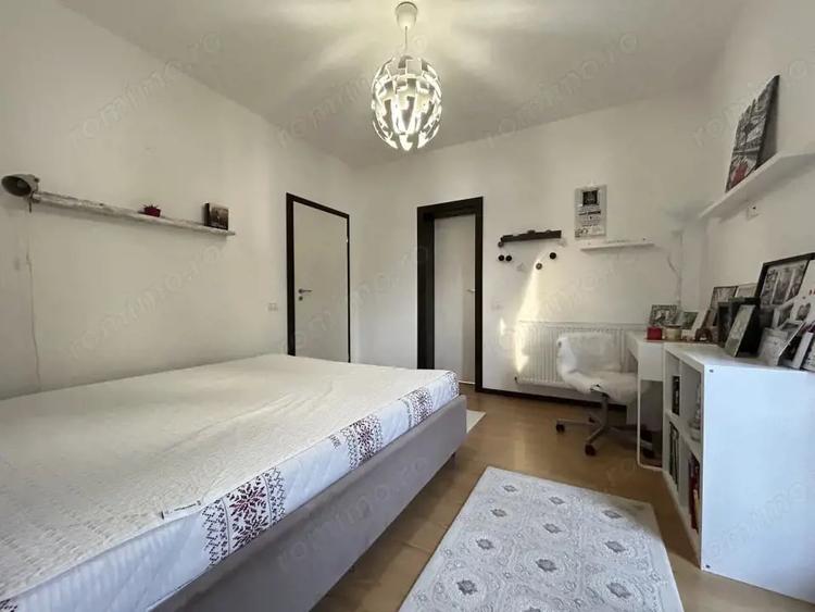 Casă cu 5 camere cu Teren 307 Mp în Bucovăț (Remetea Mare)