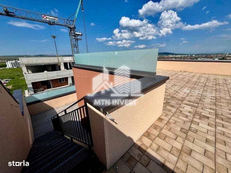 Apartament cu 3 camere în Cristian