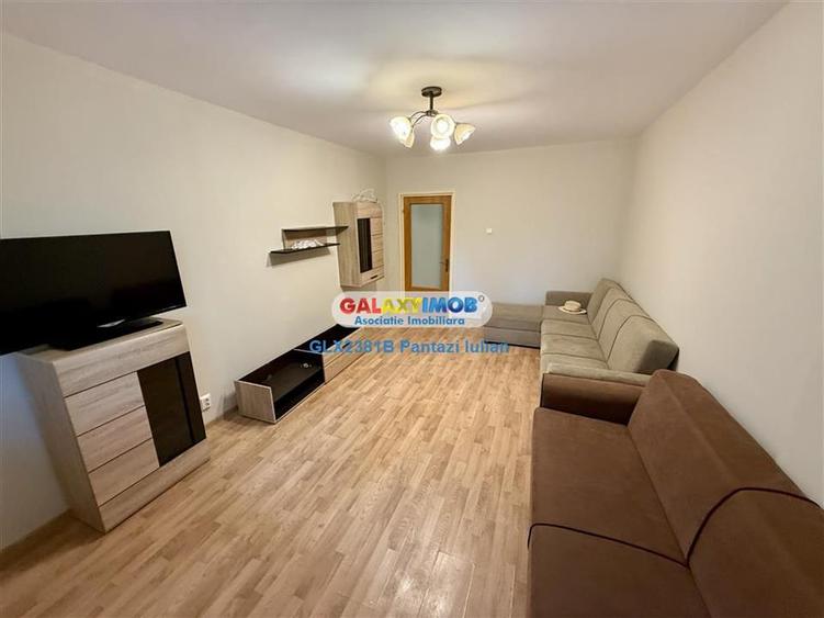 Apartament cu 3 camere decomandat în Doamna Ghica