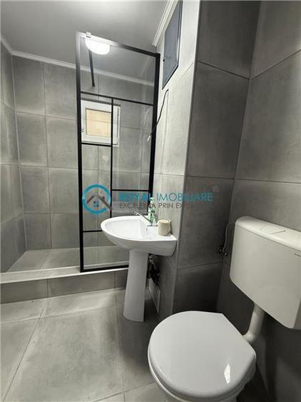 Apartament cu 4 camere decomandat în Republicii