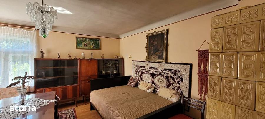 Casă cu 3 camere cu Teren 481 Mp în Mărăști