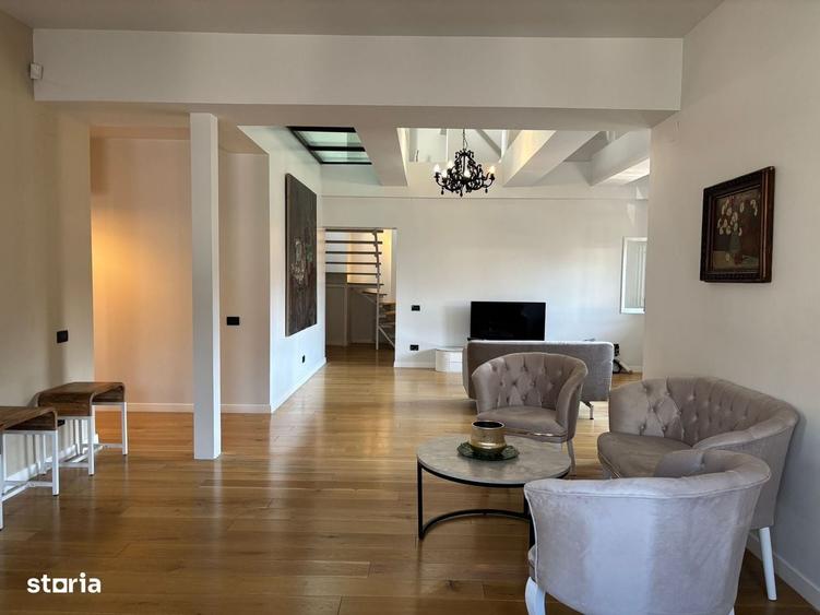 Apartament cu 4 camere în Capitale