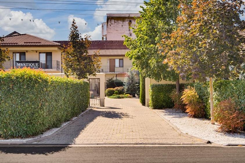 Hotel/Pensiune, de 423 mp, în Micălaca