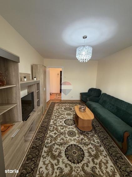 Apartament cu 2 camere decomandat în Calea București
