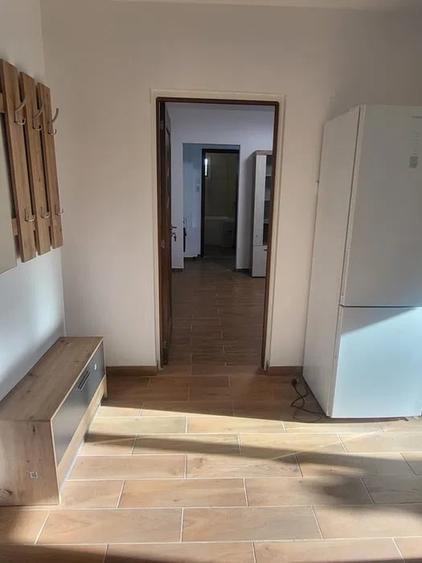 Apartament cu 2 camere decomandat, mobilat în Costin Georgian