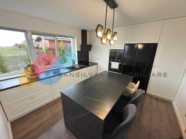 Duplex cu 4 camere cu Canalizare în Dezmir