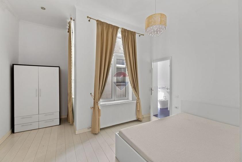 Apartament cu 3 camere, mobilat în Central