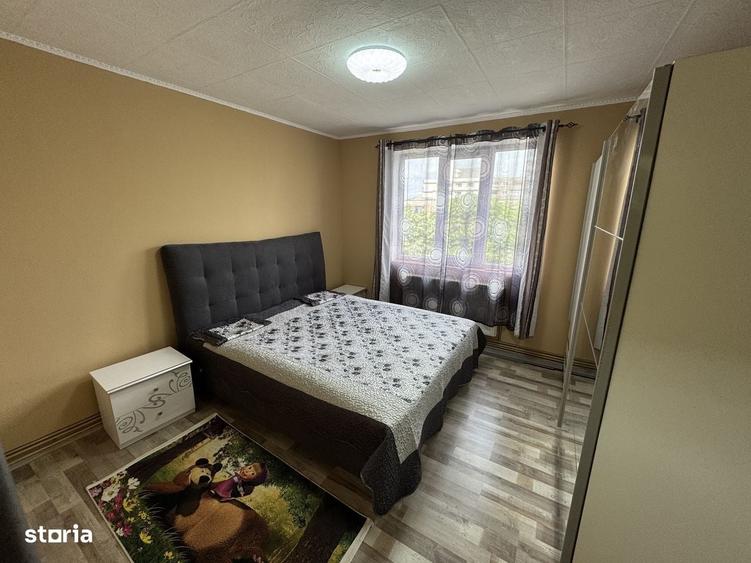 Apartament cu 2 camere în Micro 15