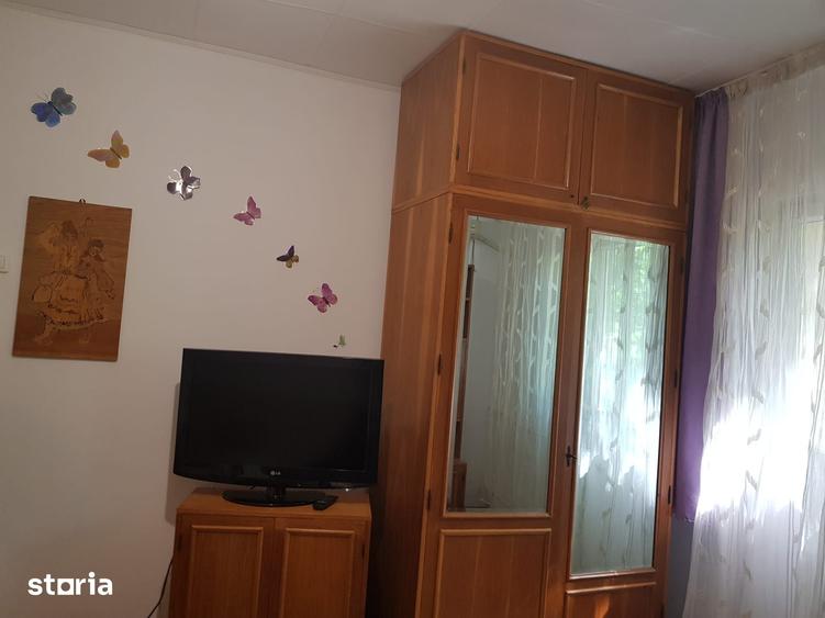 Garsonieră decomandată în Tei