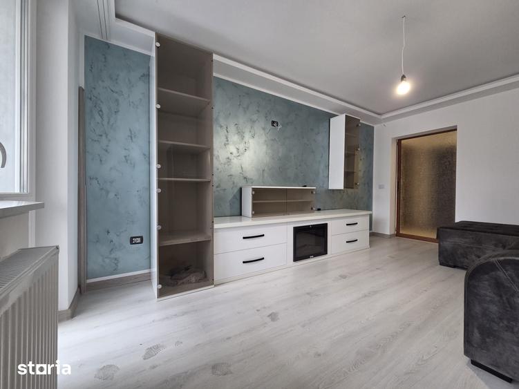Apartament cu 2 camere decomandat în Micro 17