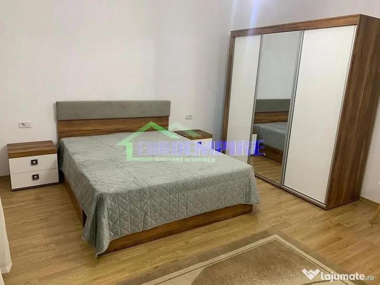 Casă cu 5 camere cu Teren 150 Mp în Lazu