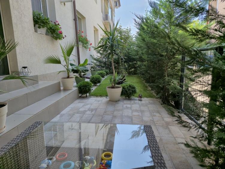 Apartament parter, 2 camere cu gradina proprie. Se vinde complet mobilat si utilat. - 2
