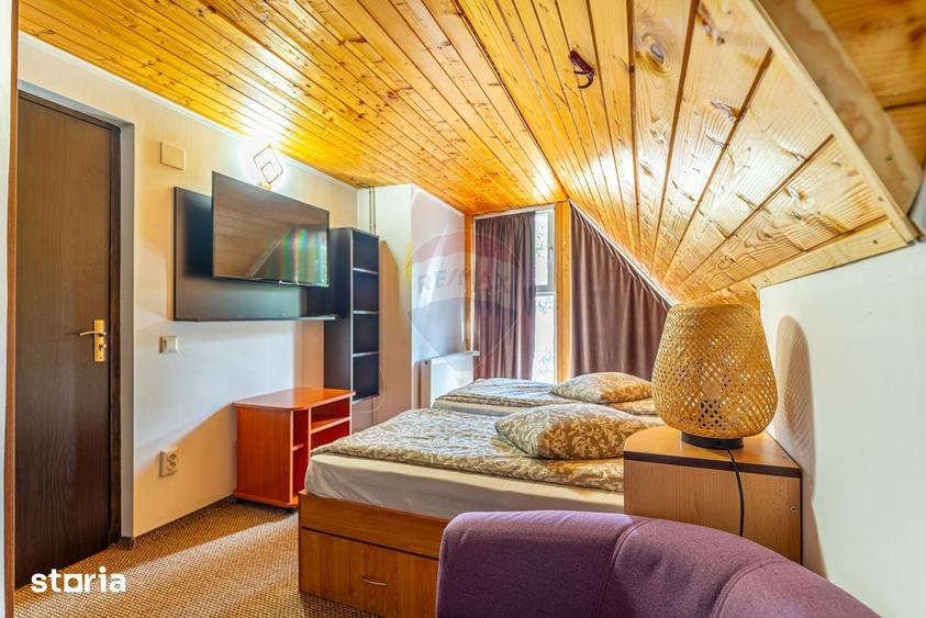 Casă cu 6 camere cu Teren 500 Mp în Central