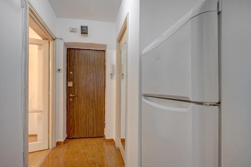 Apartament cu 2 camere semidecomandat, mobilat în Ștefan cel Mare
