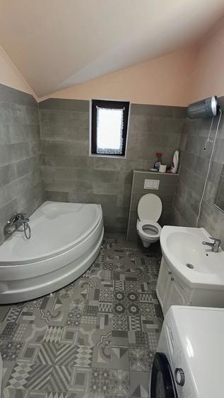 Apartament cu 2 camere decomandat în Giroc
