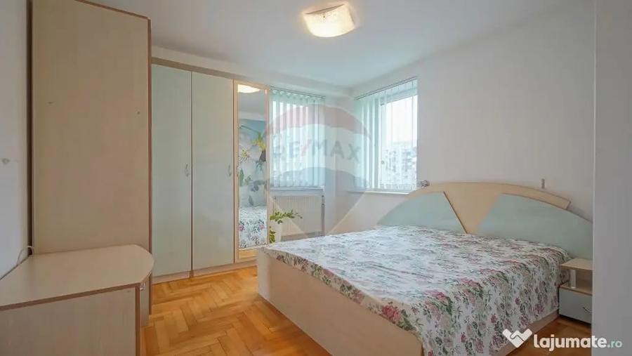 Apartament cu 3 camere decomandat în Griviței