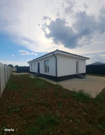 Casă cu 3 camere în Vârteju