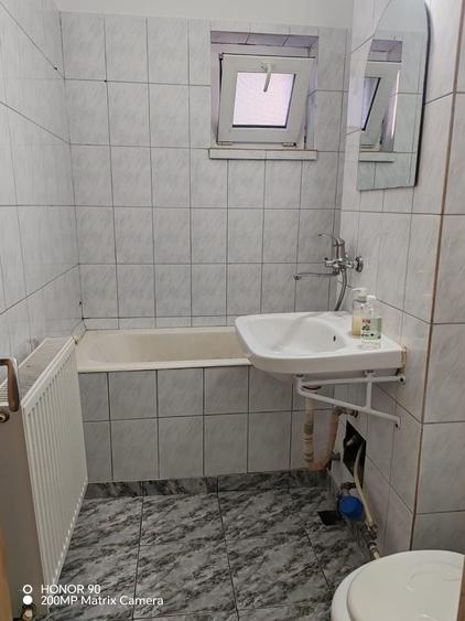 Apartament cu 2 camere semidecomandat în Teilor