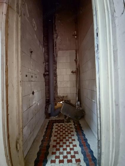 Apartament cu 4 camere decomandat în Universitate