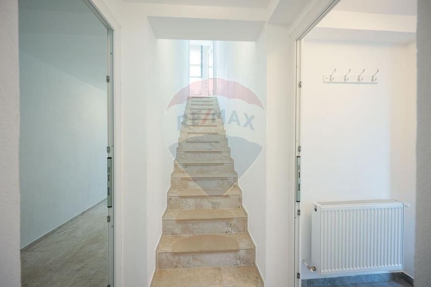 Casă individuală cu 5 camere cu Teren 640 Mp în Dealuri Oradea