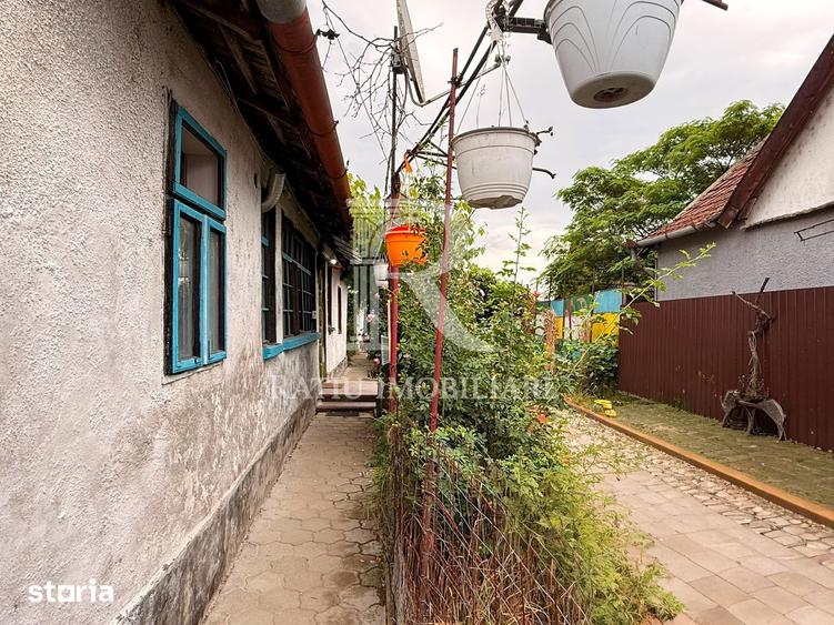 Casă cu 5 camere cu Teren 2497 Mp în Cefa