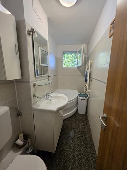 Apartament cu 3 camere decomandat în 1 Decembrie 1918