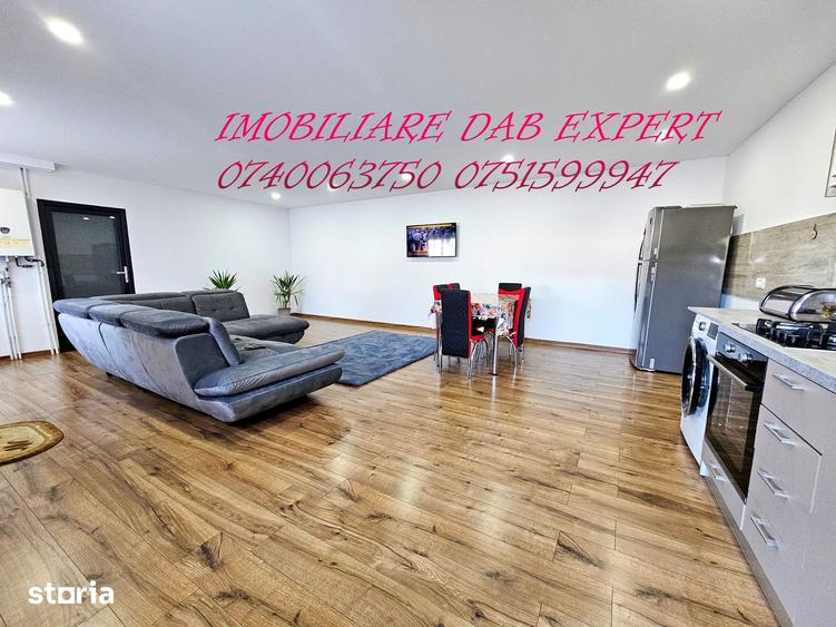 Casă cu 5 camere cu Teren 370 Mp în Port